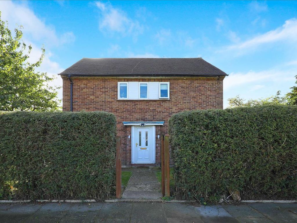 3 bed property for sale in Eddystone Walk, 97Dp, Surrey TW19, £459,950