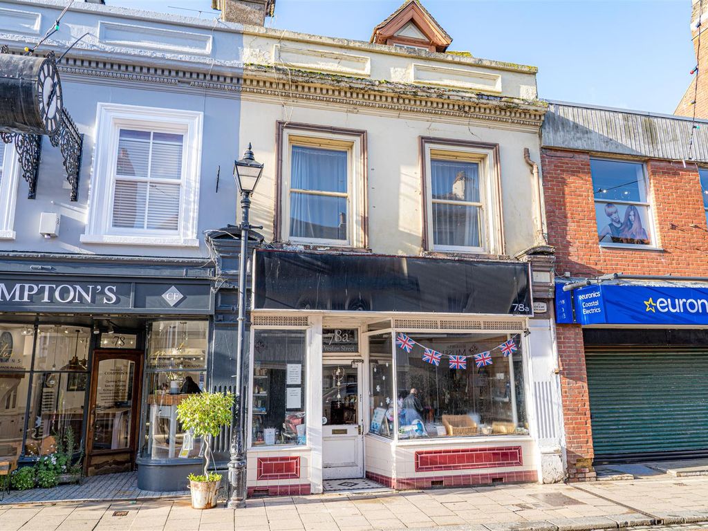 2 bed flat to rent in Preston Street, Faversham ME13 Zoopla