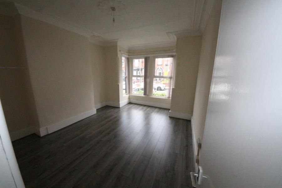 2 bed flat to rent in Hilton Road, Chapel Allerton Leeds LS8 Zoopla