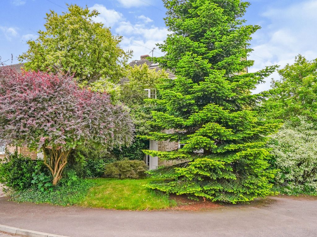 4 bed detached house for sale in Castle Fields, Ardley, Bicester OX27