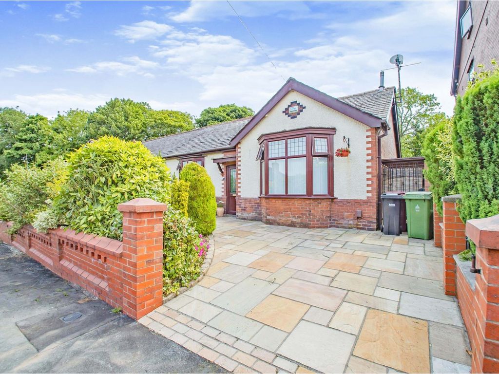 3 bed bungalow for sale in Deane Avenue, Bolton BL3, £250,000 Zoopla