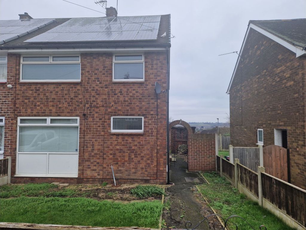 3 bed semidetached house for sale in Nidderdale Road, Rotherham S61, £