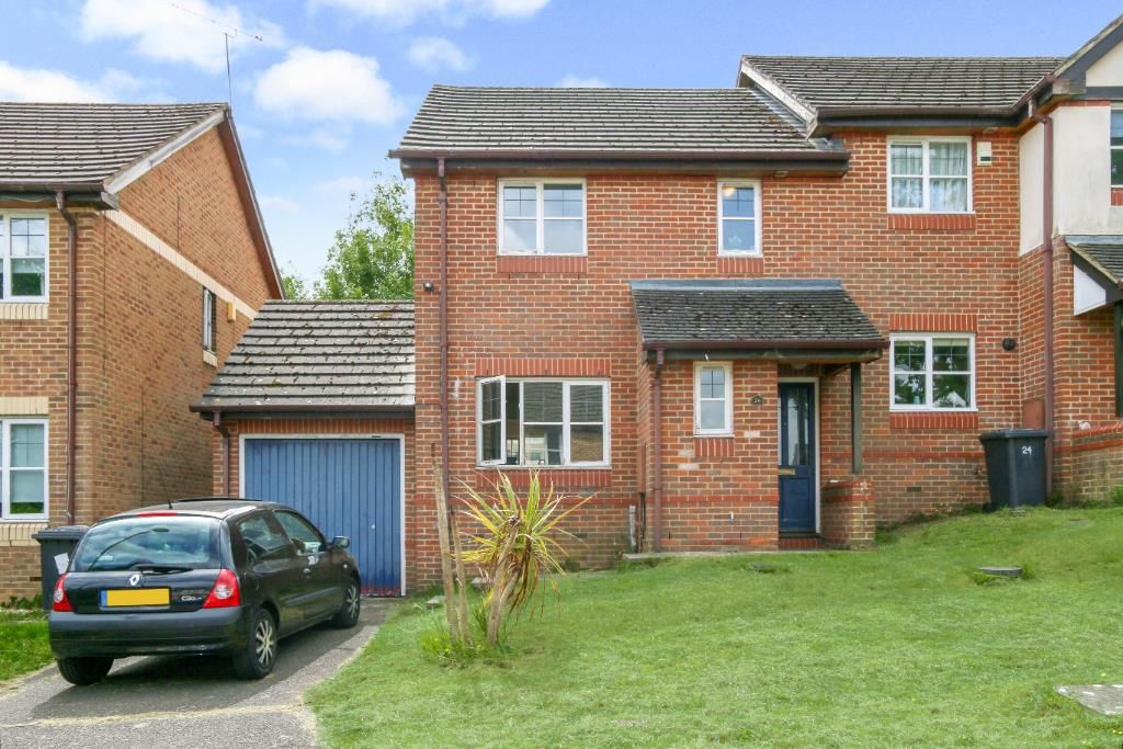 3 bed end terrace house for sale in Nell Gwynn Close, Shenley, Radlett