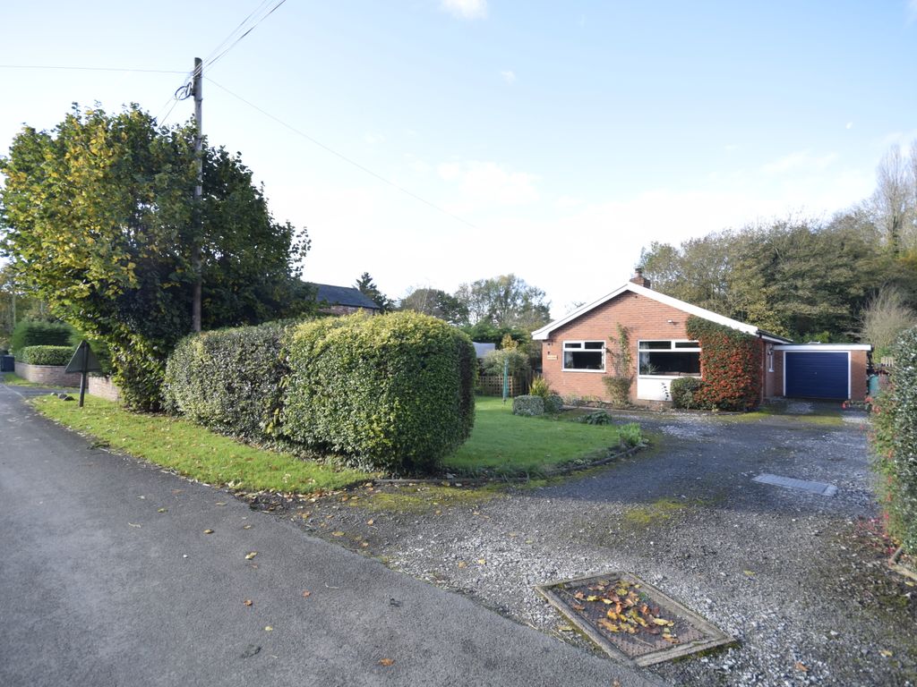 3 bed detached bungalow for sale in Grange Road, Bronington, Whitchurch