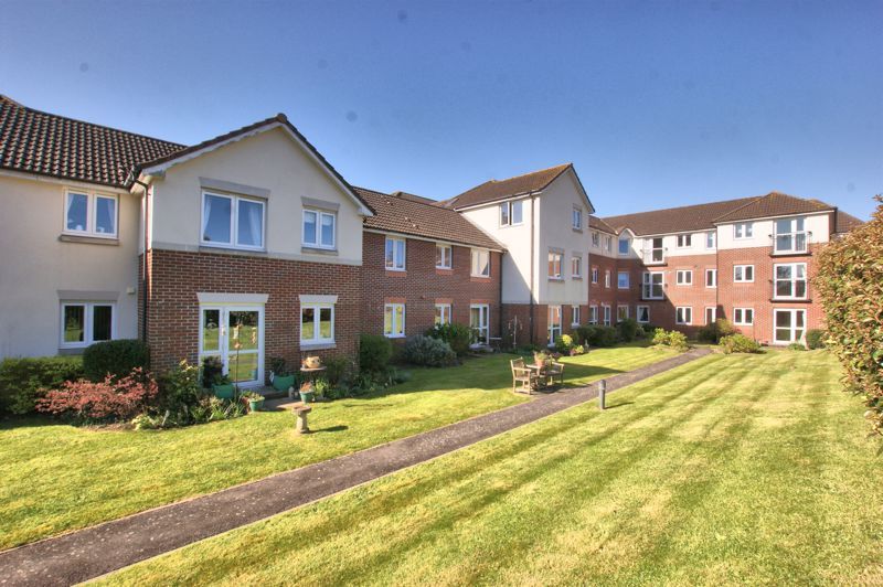 1 bed property for sale in Faregrove Court, Grove Road, Fareham PO16