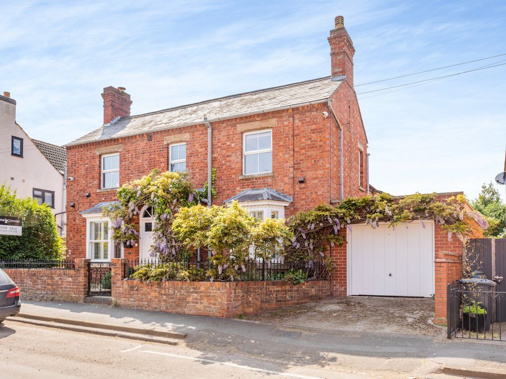 4 bed cottage for sale in Main Road, Grendon, Northamptonshire NN7, £700,000 Zoopla