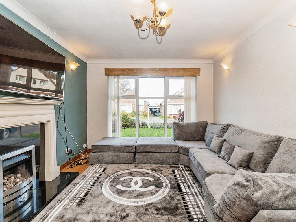 3 bed detached house for sale in Woodhall Croft, Stanningley, Pudsey