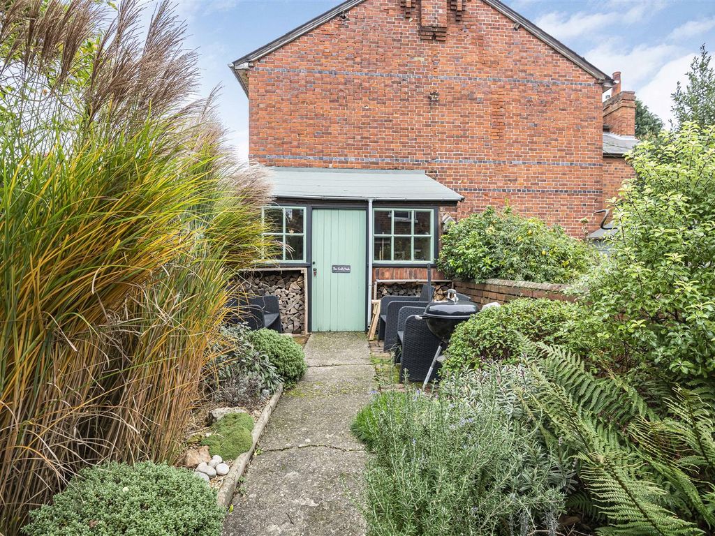 3 bed terraced house for sale in Amity Road, Reading RG1, £300,000 Zoopla