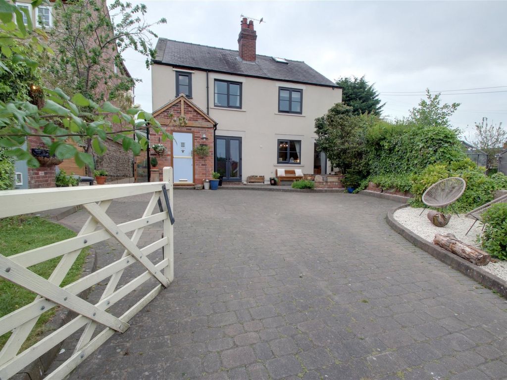 4 bed detached house for sale in Ashley Lane, Killamarsh, Sheffield S21