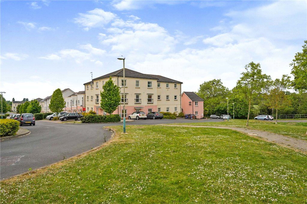 2 bed flat for sale in Yorkley Road, Cheltenham, Gloucestershire GL52