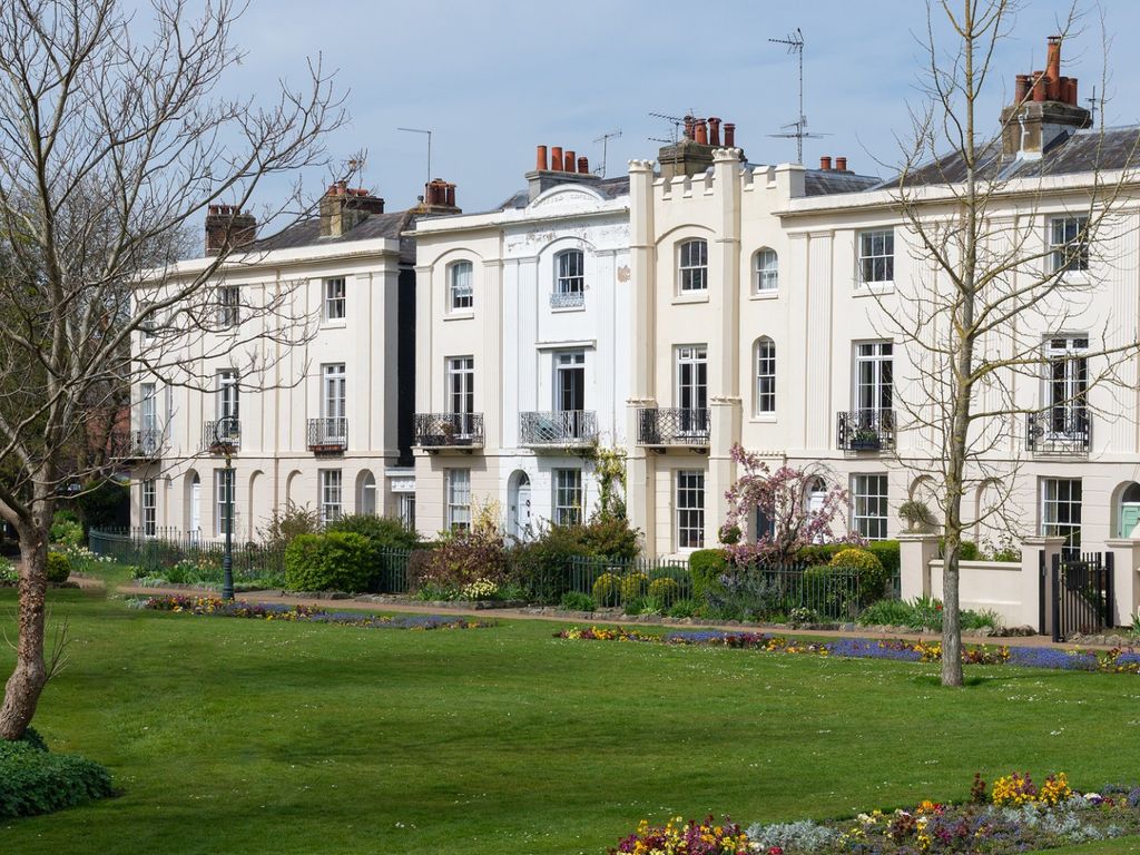 5 bed town house for sale in Dane John, Canterbury CT1 Zoopla