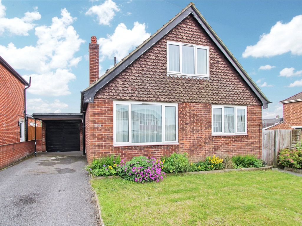 4 bed bungalow for sale in North East Road, Southampton, Hampshire SO19