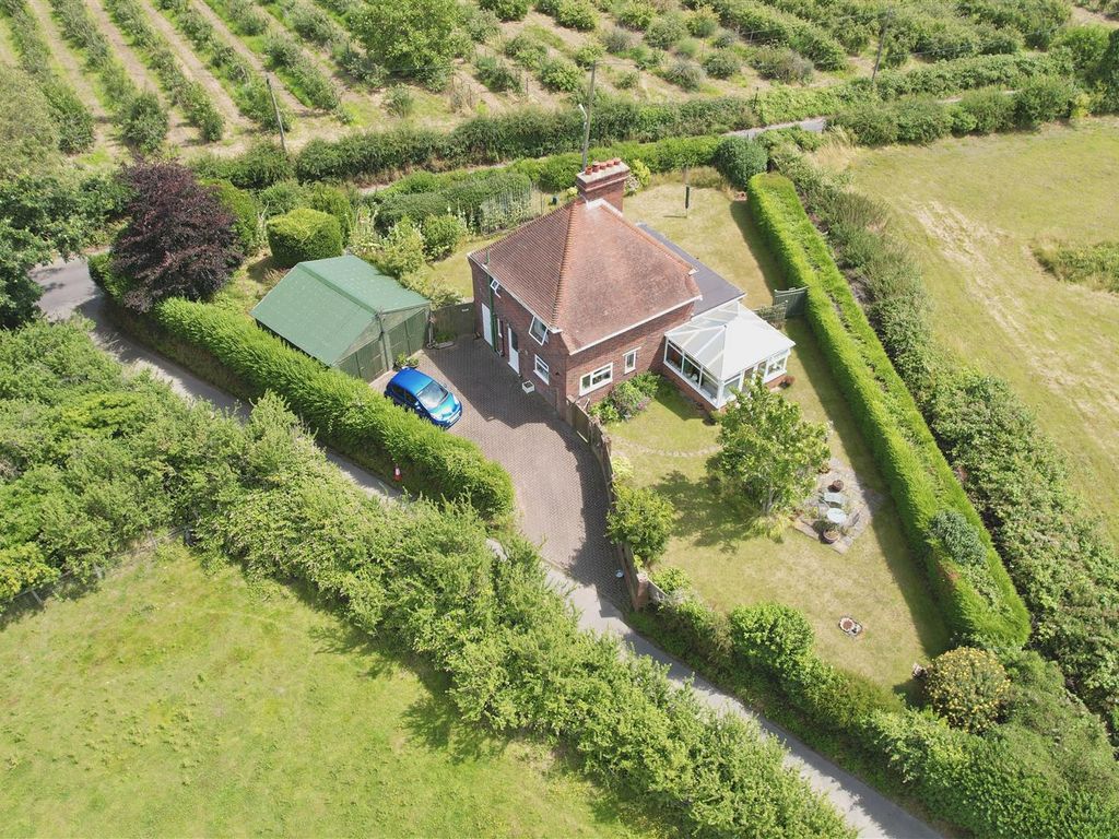 3 bed detached house for sale in Marshborough Road, Woodnesborough