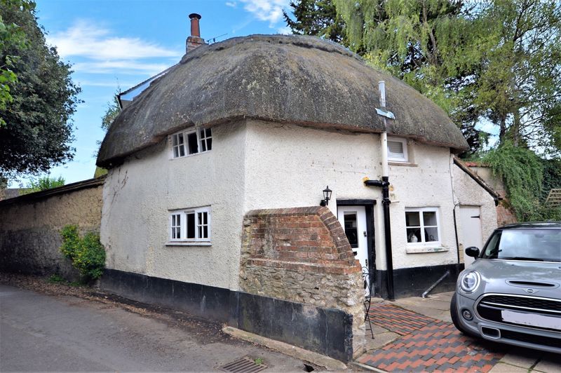 2 bed detached house to rent in Gibson Lane, Haddenham, Aylesbury HP17