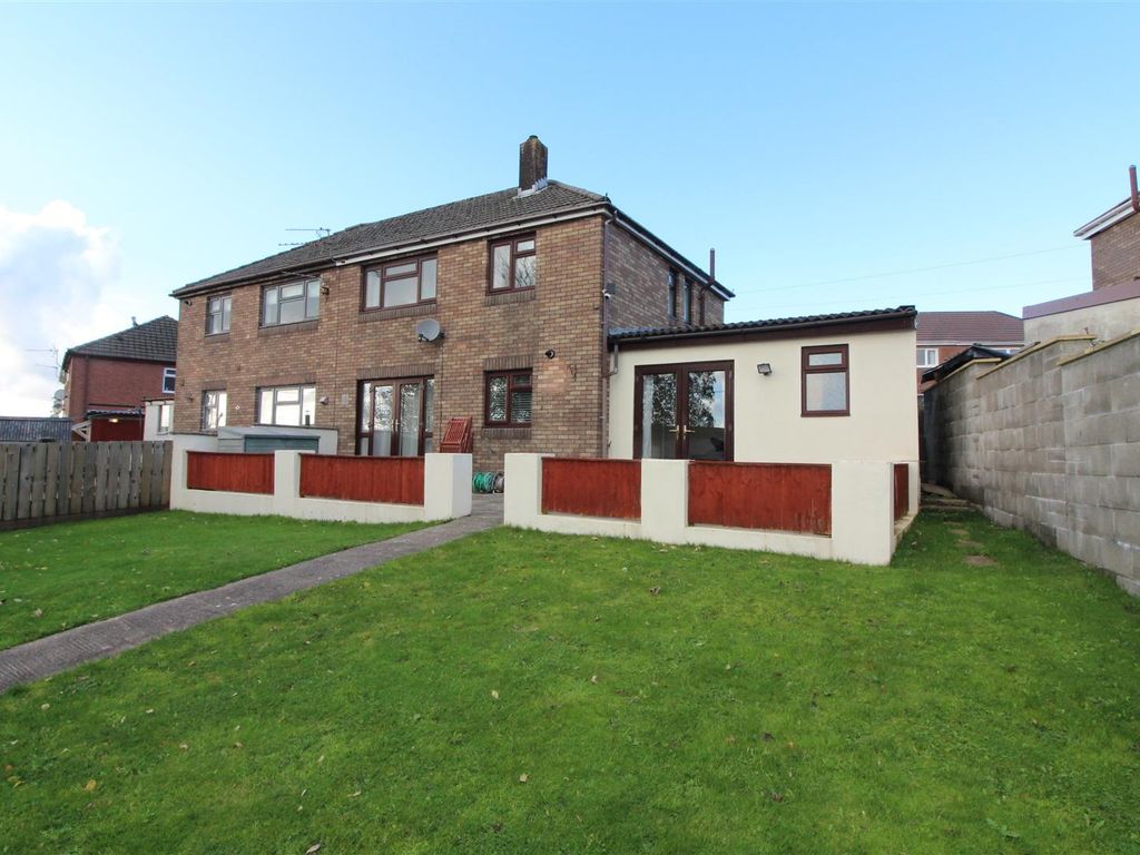 3 bed semidetached house for sale in Highfield Crescent, Aberbargoed