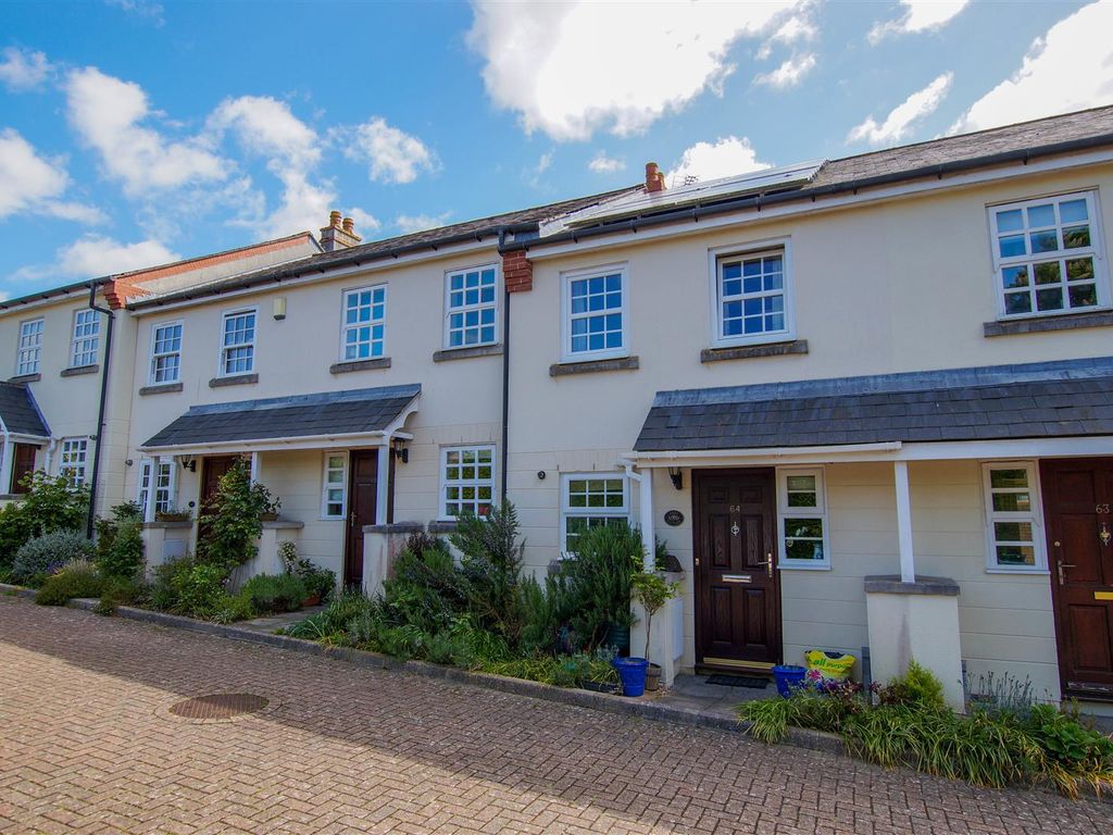 2 bed terraced house to rent in King Gardens, Chichester PO19