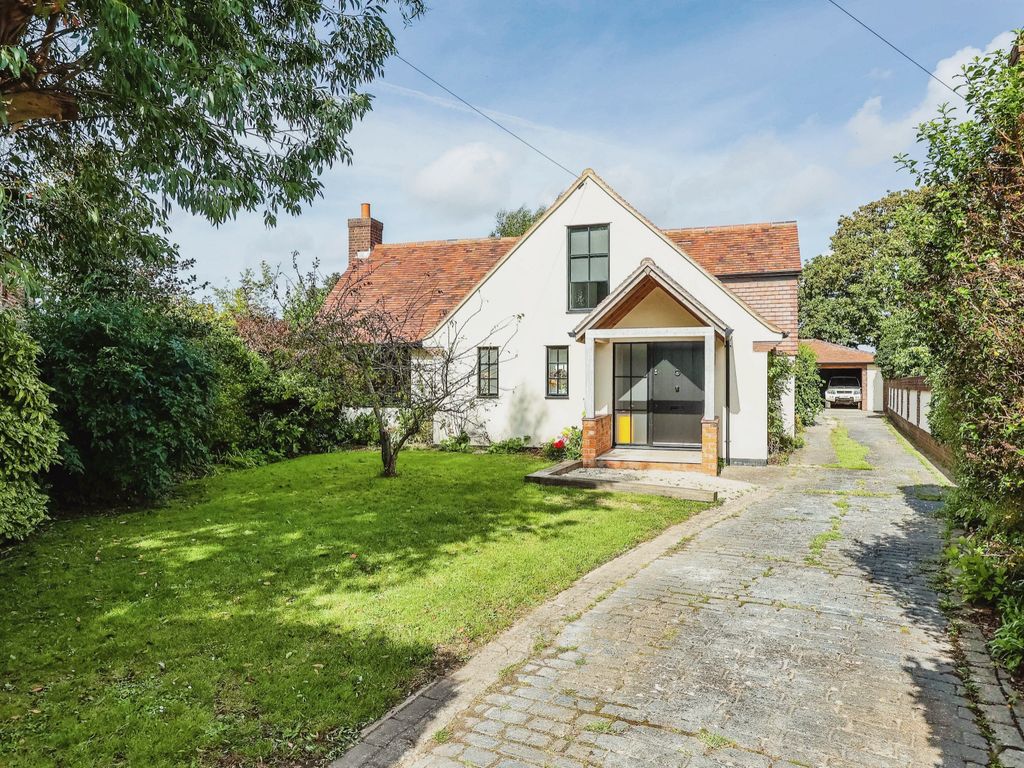 3 bed detached house for sale in Lime Grove, Hayling Island, Hampshire