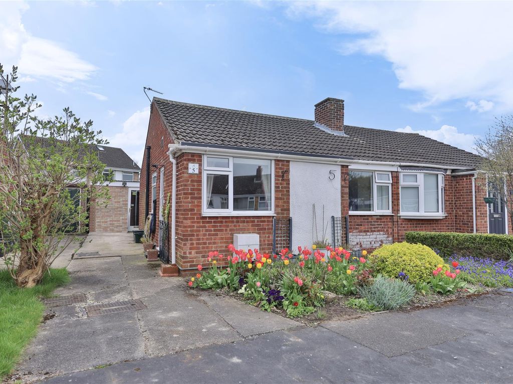 2 bed semidetached bungalow for sale in Neville Drive,