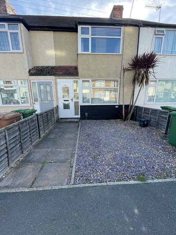 3 bed terraced house to rent in Cranford Avenue, Staines TW19, £1,995 pcm Zoopla