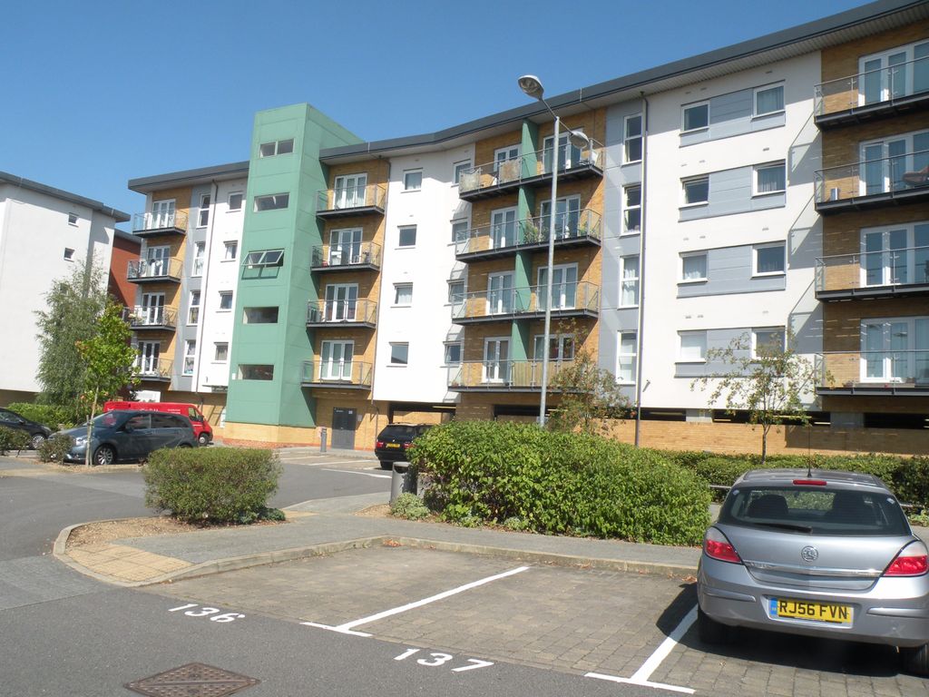 2 bed flat for sale in Parkhouse Court, Hatfield AL10 Zoopla