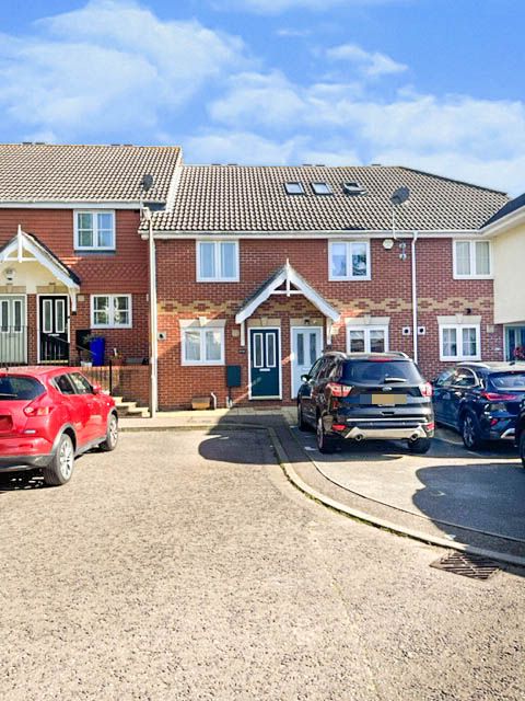 Kings Chase, Brentwood CM14