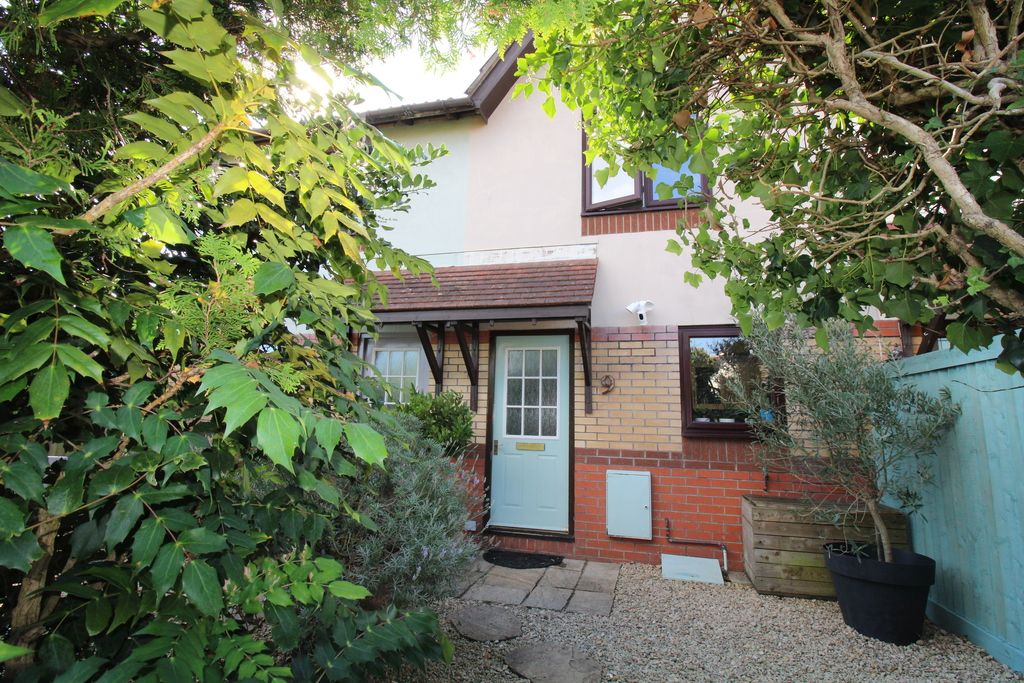 2 bed terraced house for sale in Juniper Close, Newton, Porthcawl CF36