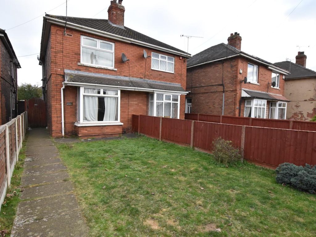 2 bed semidetached house for sale in Queensway, Scunthorpe DN16, £
