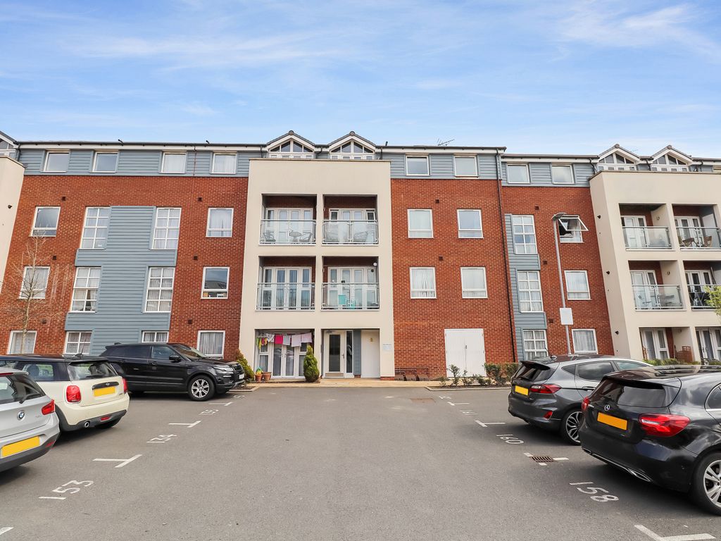 2 bed flat for sale in Tower Hill Court, Belvedere, Kent DA17, £265,000 Zoopla