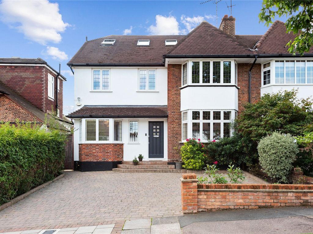 5 bed semidetached house for sale in Friars Avenue, London N20, £