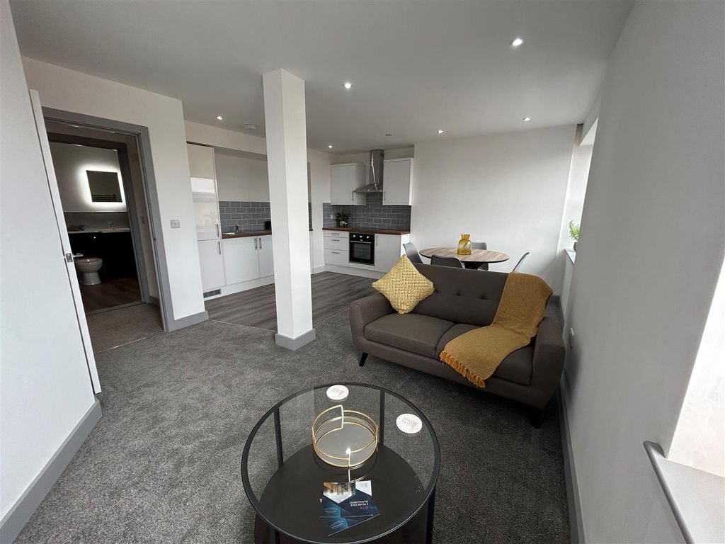 1 bed flat to rent in Grosvenor House, Union Street, Wakefield WF1, £795 pcm Zoopla