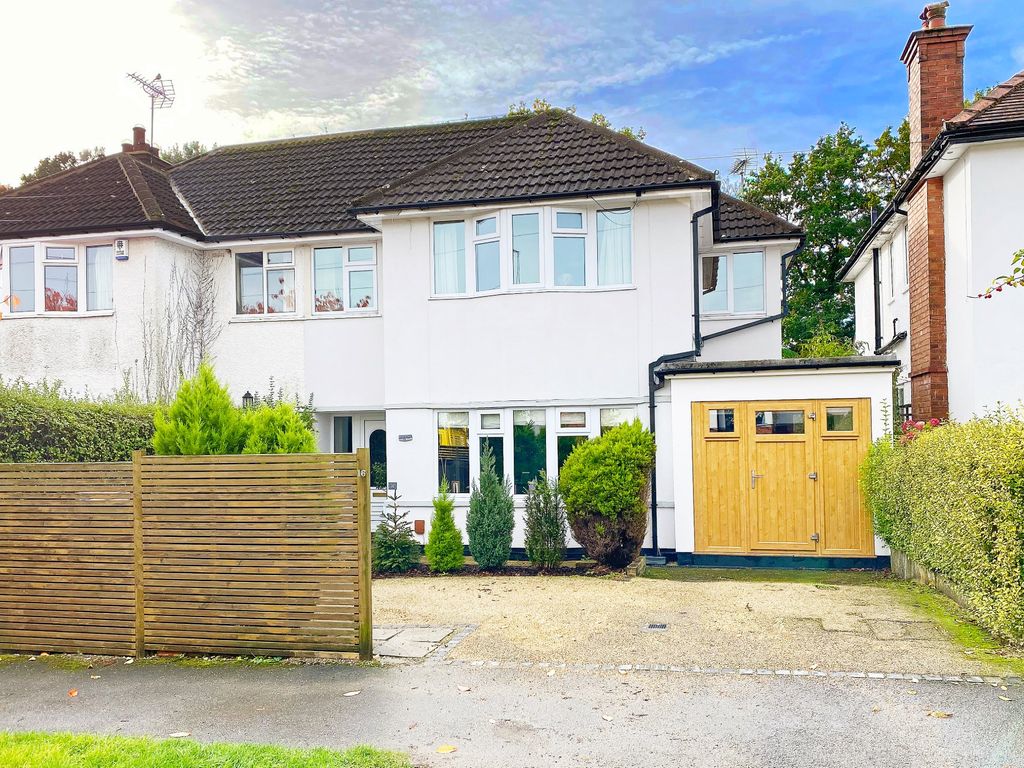 3 bed semidetached house for sale in Wayside Avenue, Harrogate HG2, £