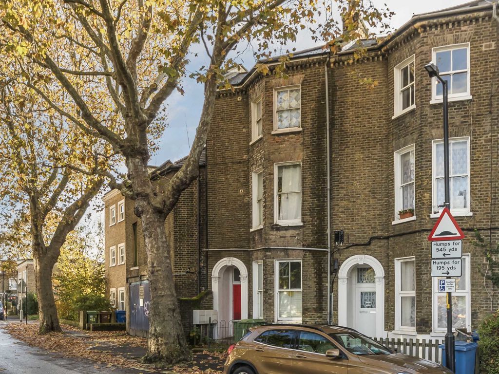 1 bed flat to rent in Bird In Bush Road, London SE15, £1,600 pcm Zoopla