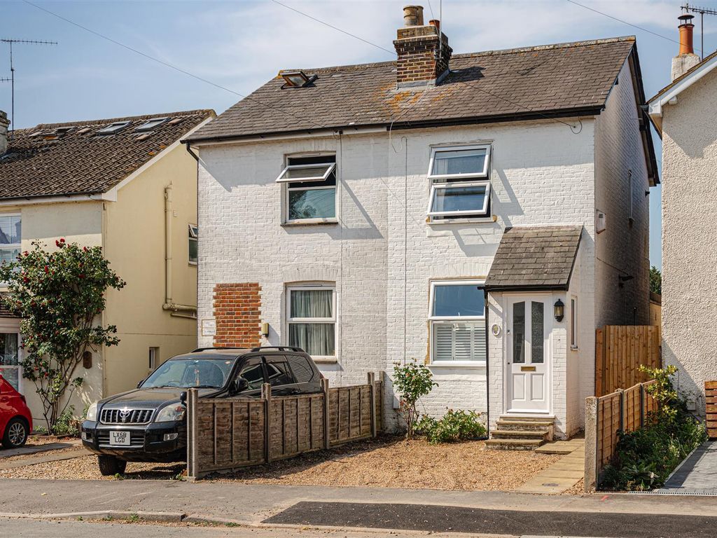 2 bed property for sale in Monson Road, Redhill RH1 Zoopla
