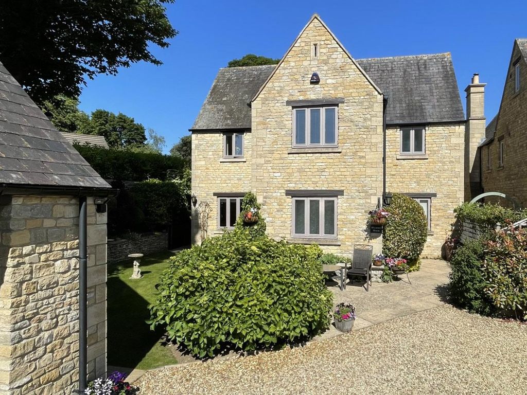 5 bed detached house for sale in Church Lane, Seaton, Oakham LE15, £