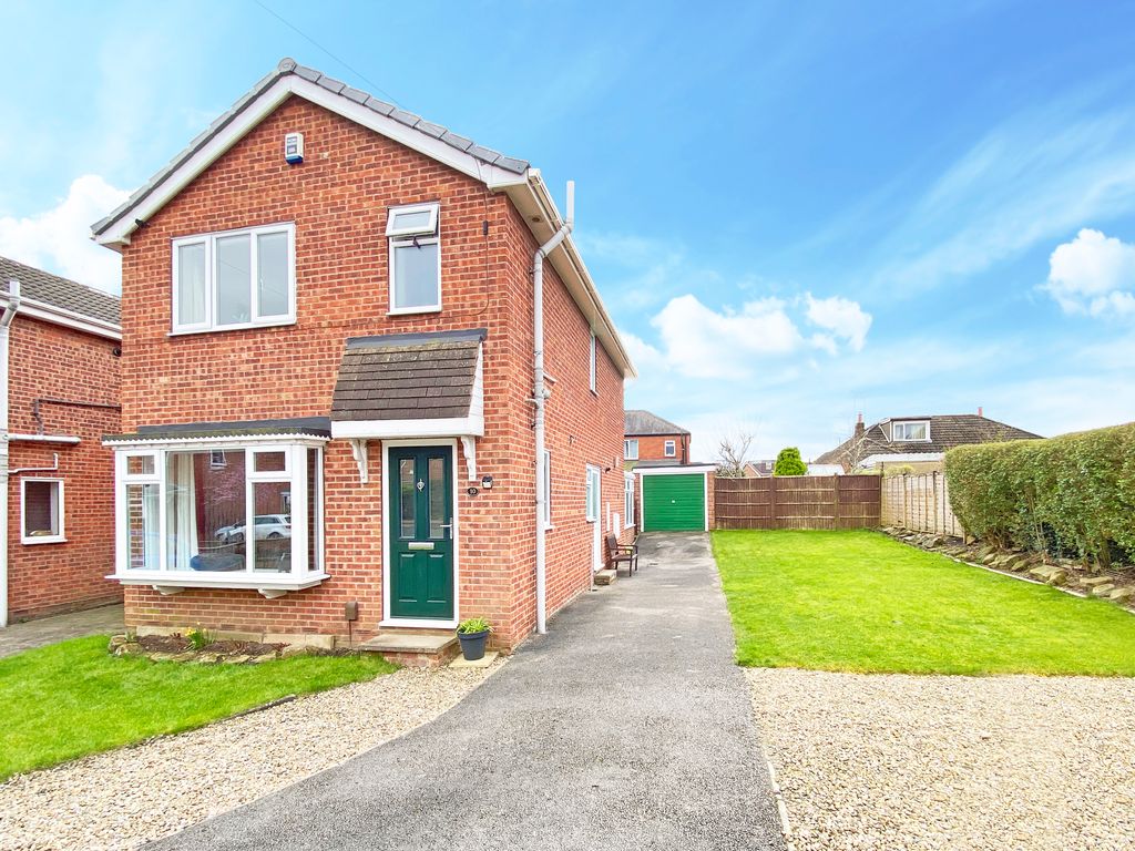 4 bed detached house for sale in Hambleton Close, Knaresborough HG5, £