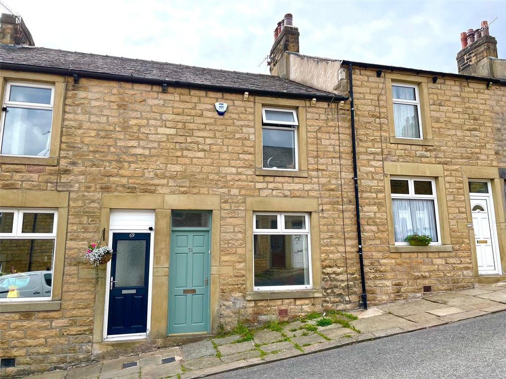2 bed terraced house for sale in Trafalgar Road, Lancaster, Lancashire LA1 Zoopla