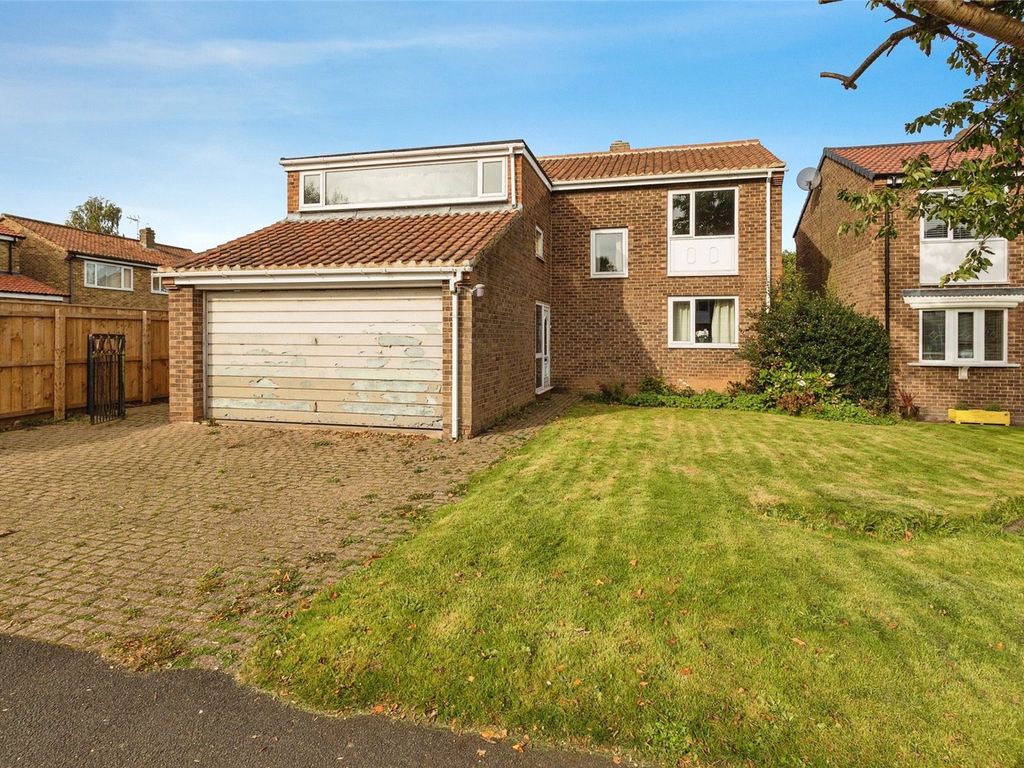 5 bed detached house for sale in The Green, Long Newton, StocktonOn