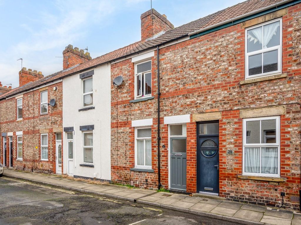 2 bed terraced house for sale in Diamond Street, York YO31, £220,000