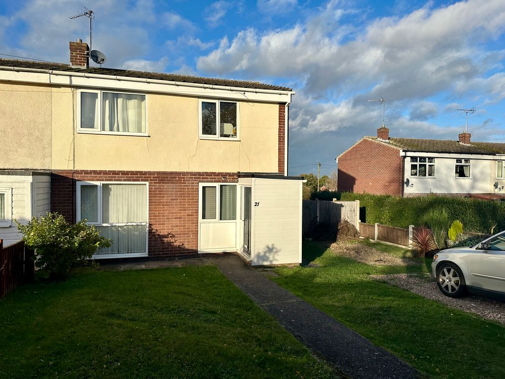 3 bed semidetached house for sale in Maple Drive, Worksop S81, £