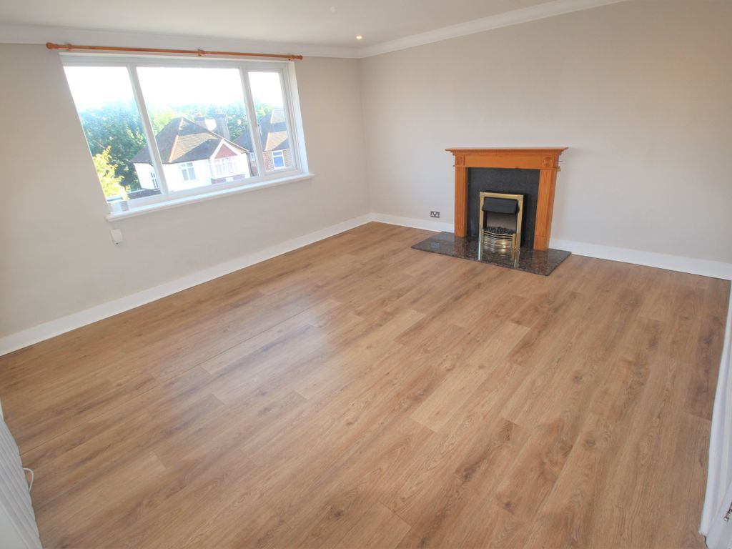 1 bed flat for sale in Woodbridge Hill, Guildford GU2, £199,995 Zoopla