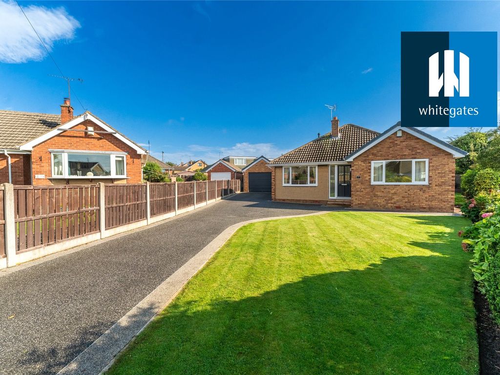 3 bed bungalow for sale in Elm Road, Hemsworth, Pontefract, West
