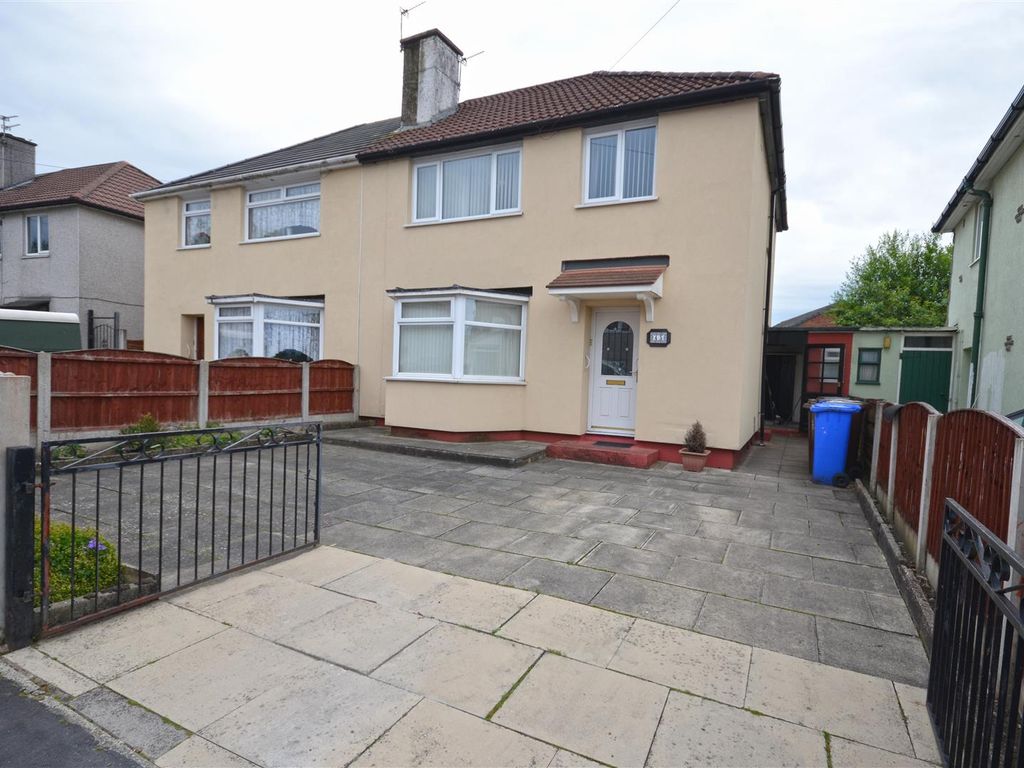 3 bed semidetached house for sale in Buttermere Road, AshtonUnder