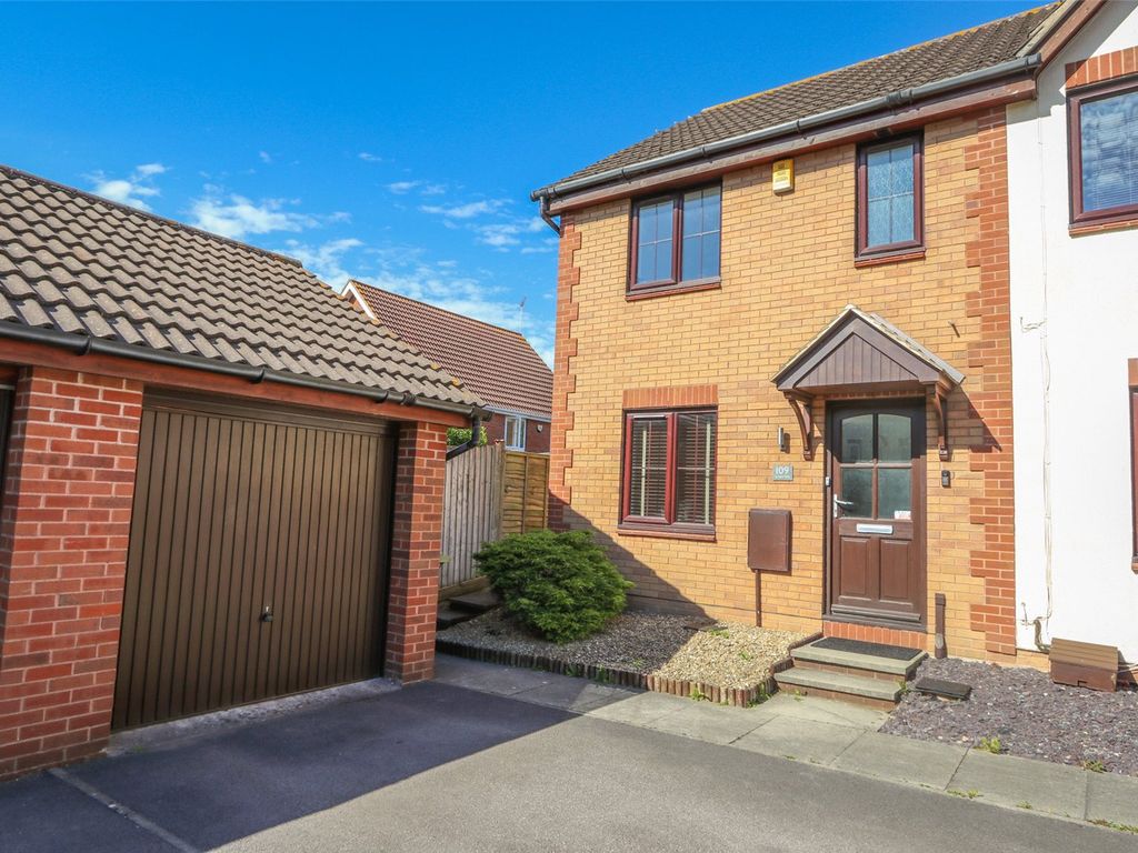 3 bed end terrace house for sale in Juniper Way, Bradley Stoke, Bristol