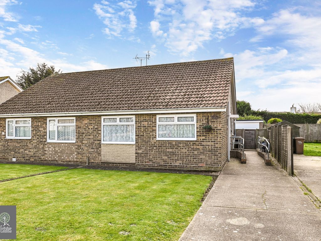 2 bed bungalow for sale in Glynde Crescent, Felpham PO22 Zoopla