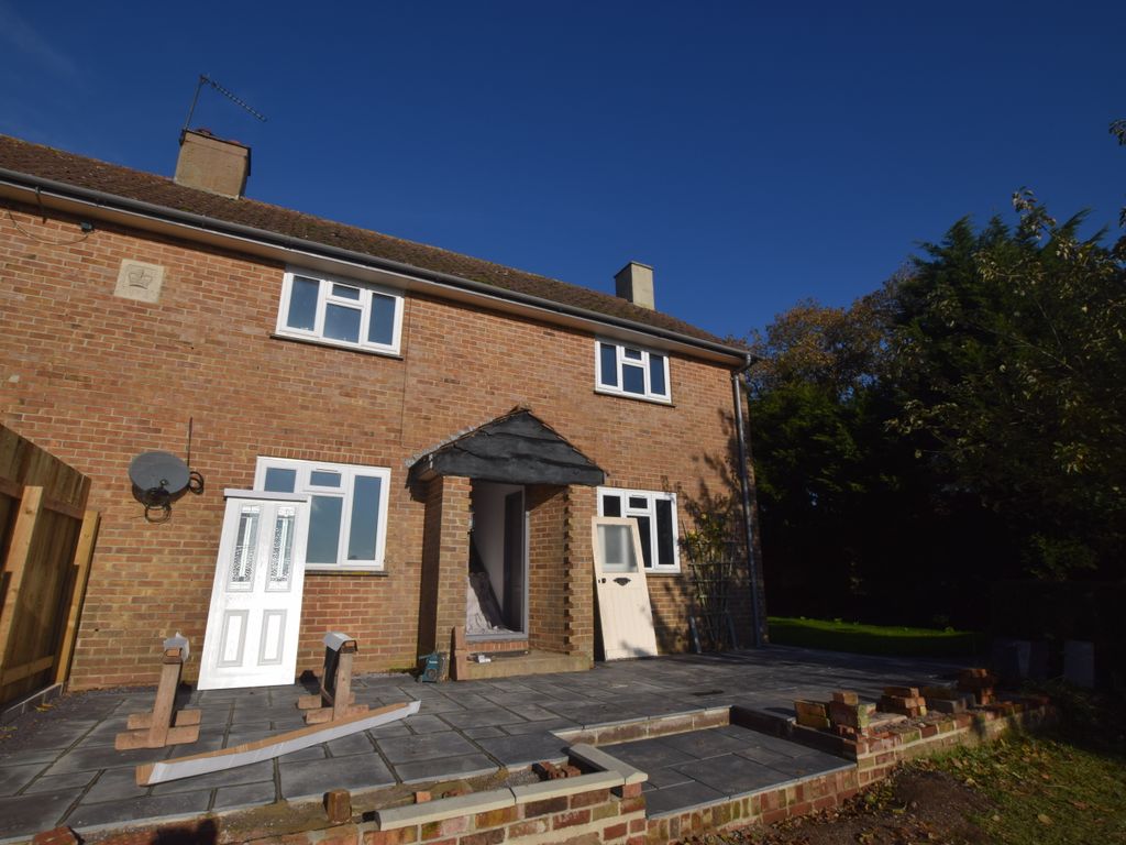 3 bed semidetached house to rent in West Monkton, Taunton TA2, £1,400 pcm Zoopla