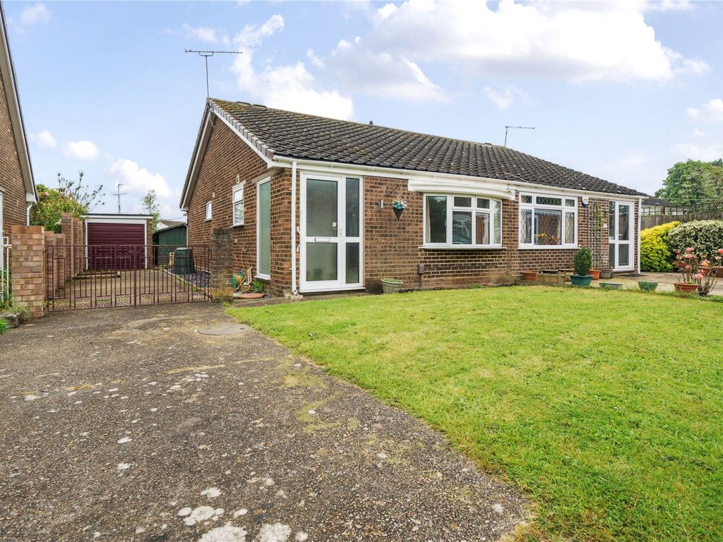 2 bed bungalow for sale in Peregrine Drive, Sittingbourne, Kent ME10, £