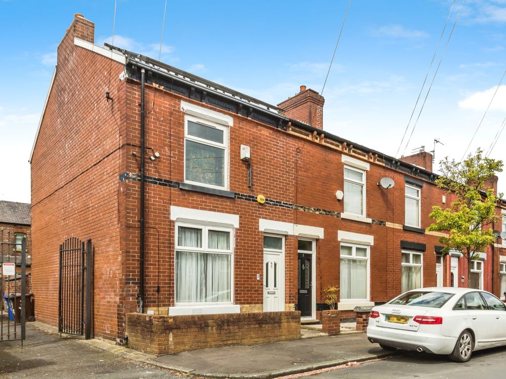 2 bed end terrace house for sale in Rossington Street, Manchester M40
