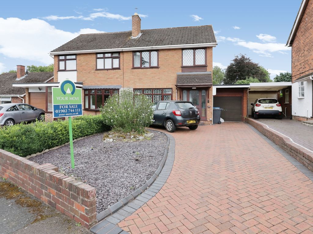 3 bed semidetached house for sale in Manor House Park, Codsall