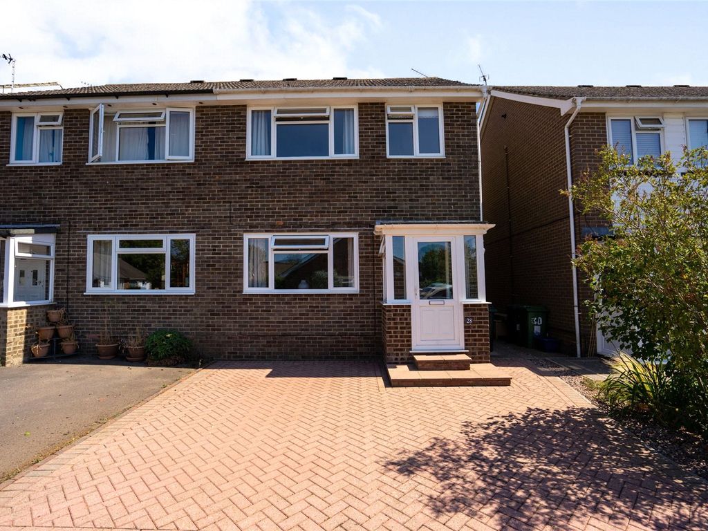 3 bed terraced house for sale in Bramble Drive, Hailsham BN27 Zoopla