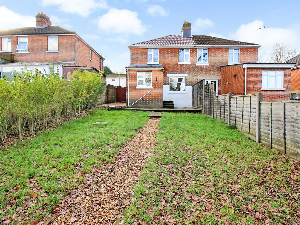 3 bed semidetached house for sale in Dell Road, Southampton SO18 Zoopla